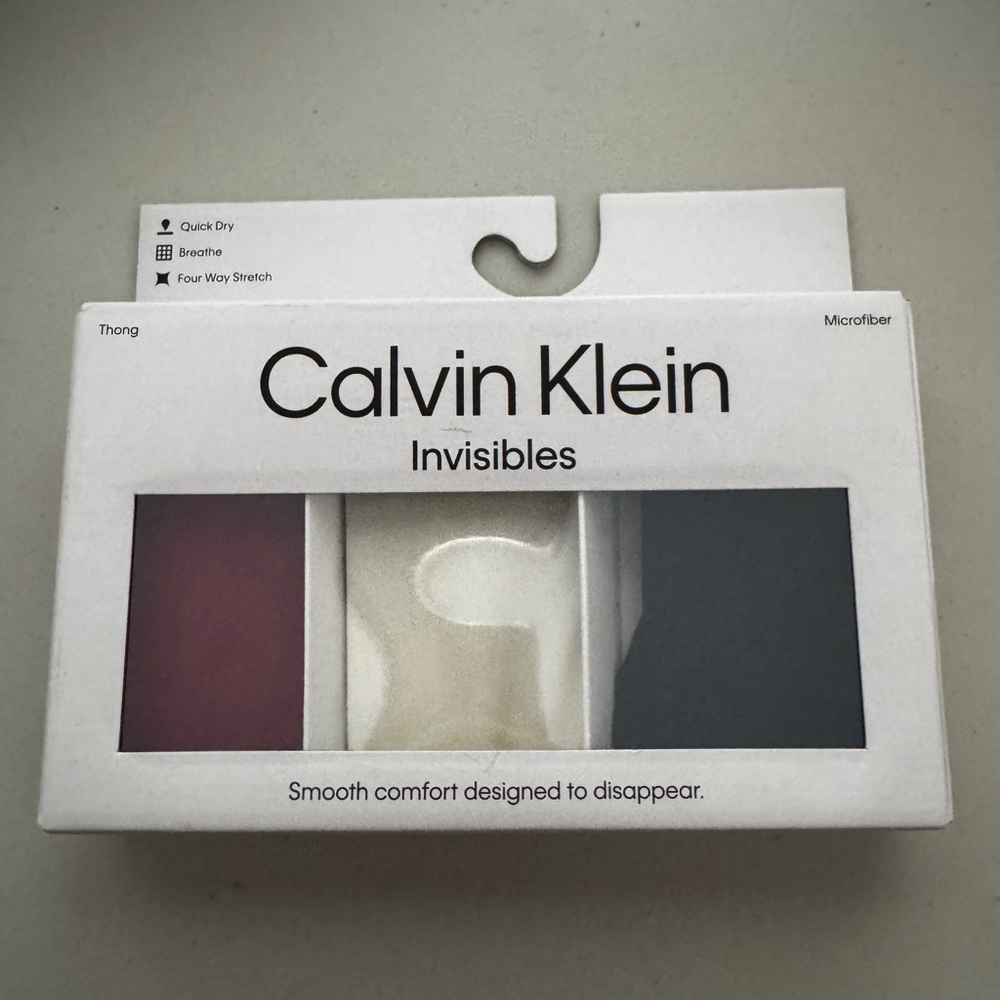NWT CALVIN KLEIN INVISIBLE THONG 3 Pack XS